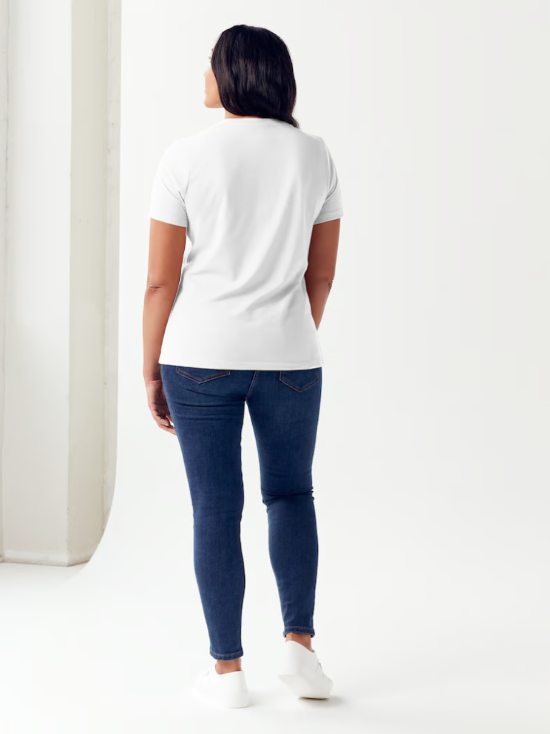 a82ab0b7-c82b-48c5-82c3-97886bd74bc4-Max